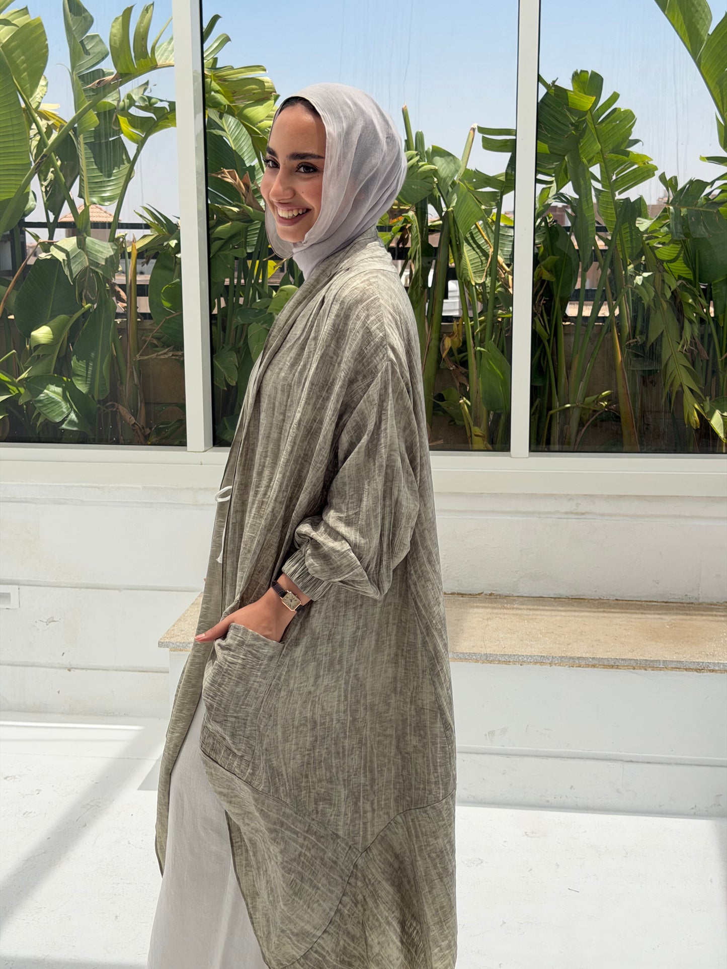 The Crinkle Cardigan - light olive