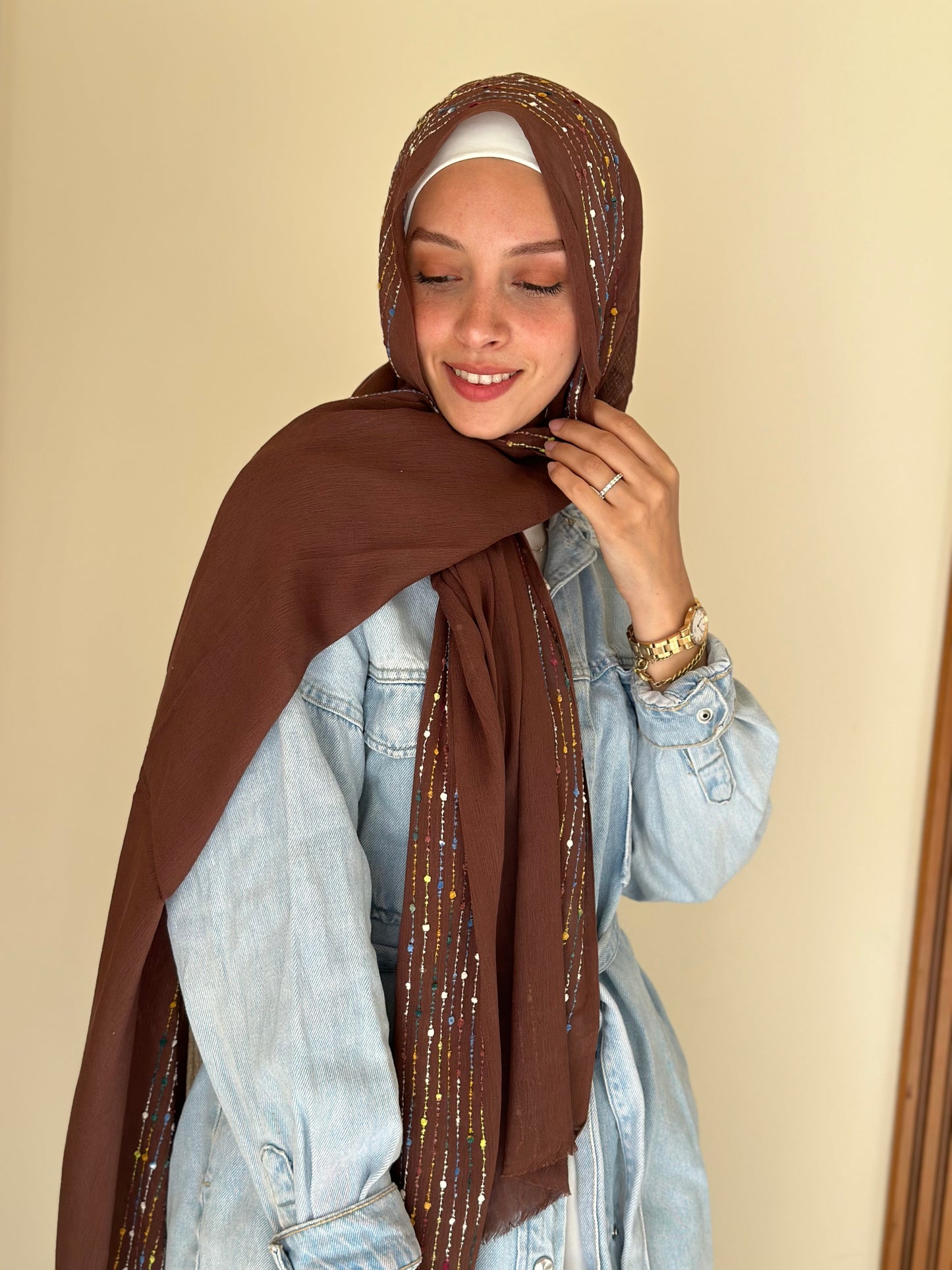 Jazzy whispers Scarf - Brown
